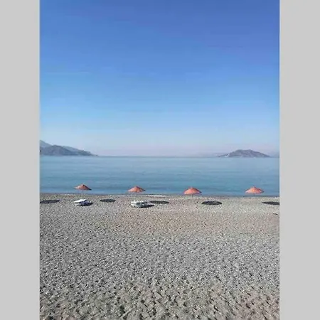 公寓 On The Chalish Beach *
